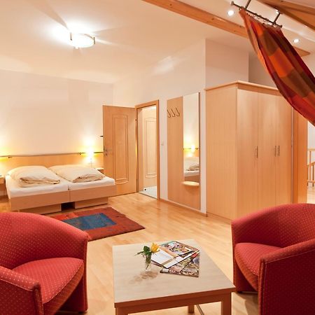 Weingut Und Gaestehaus Berger Gedersdorf Bagian luar foto